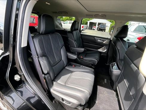 Used 2025 INFINITI QX80 Sensory AWD/4WD image 27