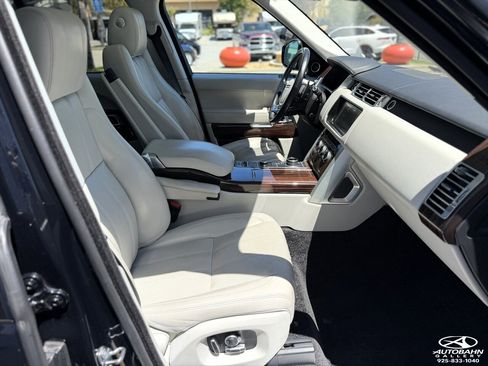 Used 2017 Land Rover Range Rover HSE AWD/4WD image 17