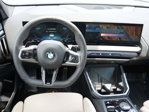 Used 2025 BMW X3 xDrive30i w/ M Sport Package AWD/4WD image 7
