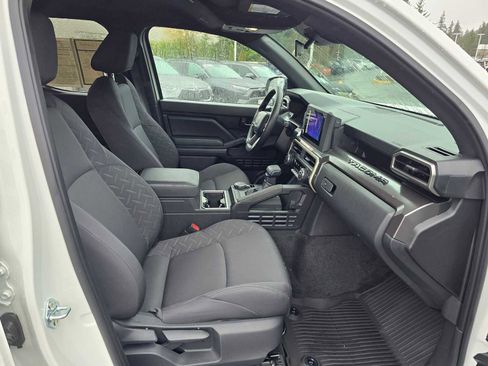 Certified 2025 Toyota Tacoma SR5 image 11