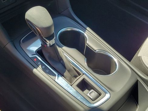 Certified 2024 Chevrolet Equinox LS w/ Midnight Edition image 32