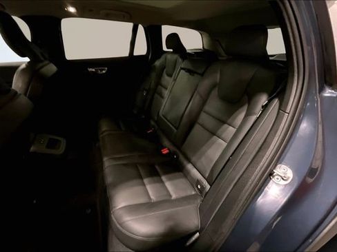 Certified 2025 Volvo V60 B5 Cross Country Plus image 27