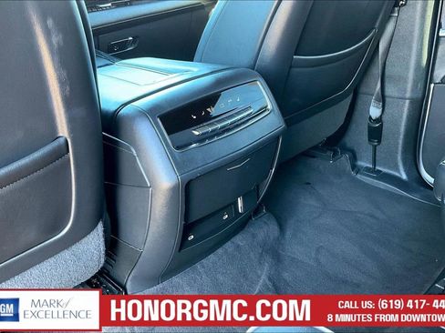 Used 2022 Cadillac Escalade ESV Sport w/ Touring Package AWD/4WD image 10