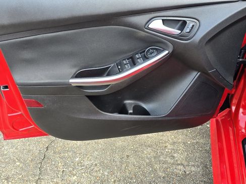 Used 2016 Ford Focus ST FWD image 27