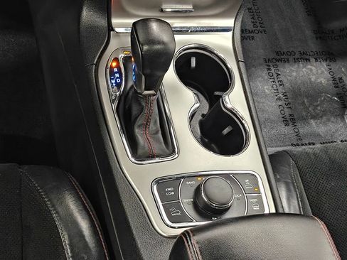 Used 2017 Jeep Grand Cherokee Trailhawk image 8