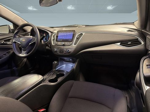 Used 2020 Chevrolet Malibu LT FWD image 30