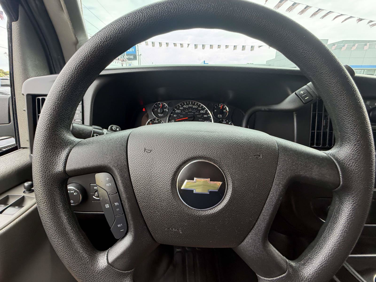 Certified 2025 Chevrolet Express 2500 w/ Driver Convenience Package RWD image 27
