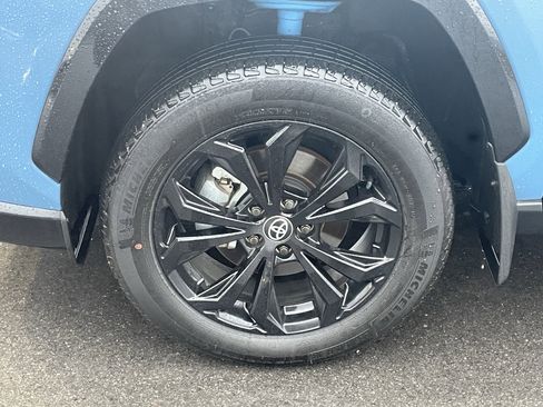 Used 2023 Toyota RAV4 XSE image 11