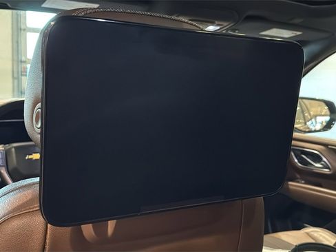 Used 2022 Chevrolet Suburban High Country image 24