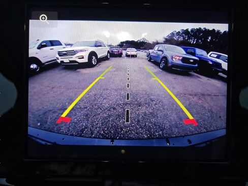 New 2025 Jeep Grand Cherokee Altitude image 21