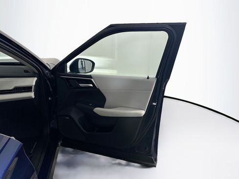 Used 2025 Mitsubishi Outlander SE FWD image 34
