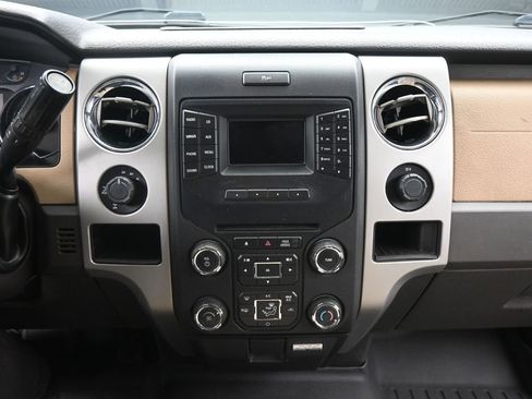 Used 2014 Ford F150 XLT w/ XLT Convenience Package image 14