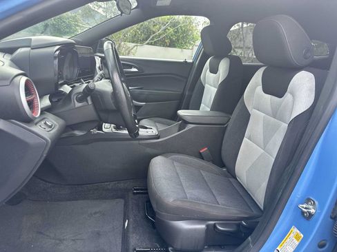 Certified 2024 Chevrolet Trax RS w/ Driver Confidence Package FWD image 15