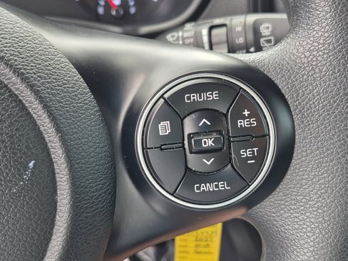 Used 2022 Kia Soul LX w/ Technology Package FWD image 29