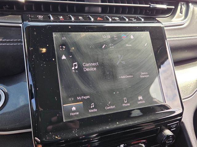 Used 2023 Jeep Grand Cherokee Laredo AWD/4WD image 21