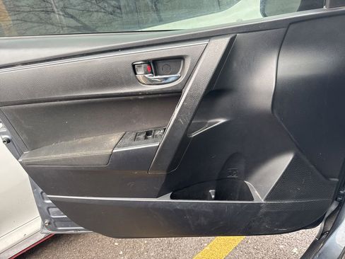 Used 2019 Toyota Corolla LE image 9