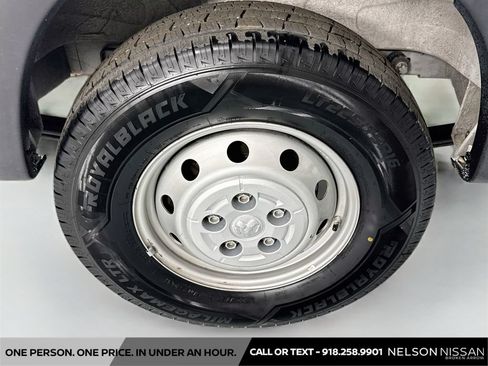 Used 2022 RAM ProMaster 2500 w/ Driver Convenience Group FWD image 28