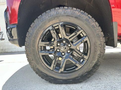 Used 2021 Chevrolet Silverado 1500 LT Trail Boss w/ Bed Protection Package AWD/4WD image 4