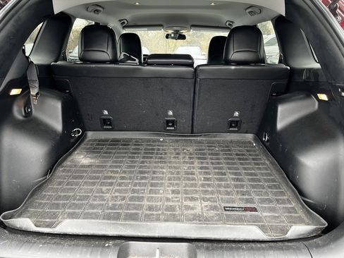 Used 2019 Jeep Cherokee Latitude Plus image 12