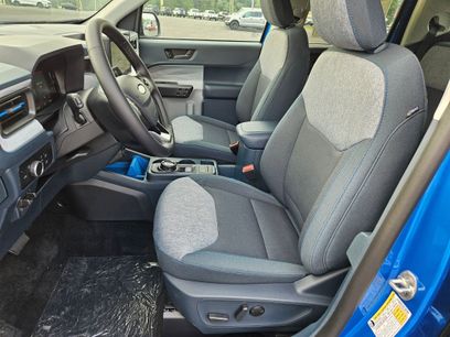 New 2025 Ford Maverick XLT w/ XLT Luxury Package