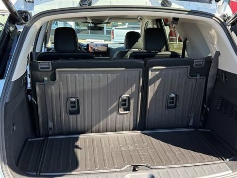 New 2026 Nissan Pathfinder SL w/ SL Premium Package AWD/4WD image 13