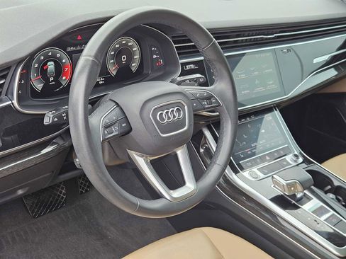 Used 2021 Audi Q7 3.0T Premium Plus w/ Premium Plus Package image 2