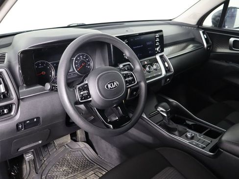Used 2021 Kia Sorento LX image 27