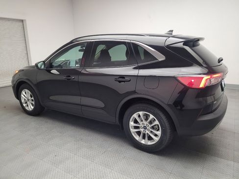 Used 2020 Ford Escape SE image 3