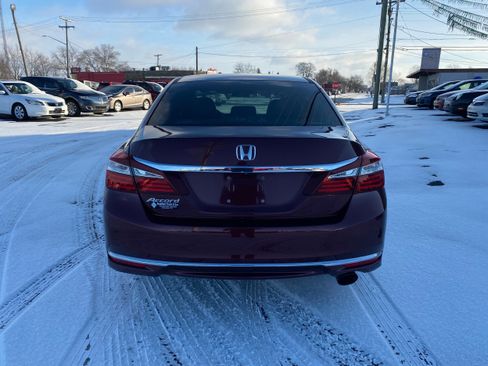 Used 2016 Honda Accord LX image 5