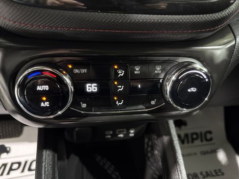 Used 2023 Chevrolet TrailBlazer RS w/ Convenience Package image 18