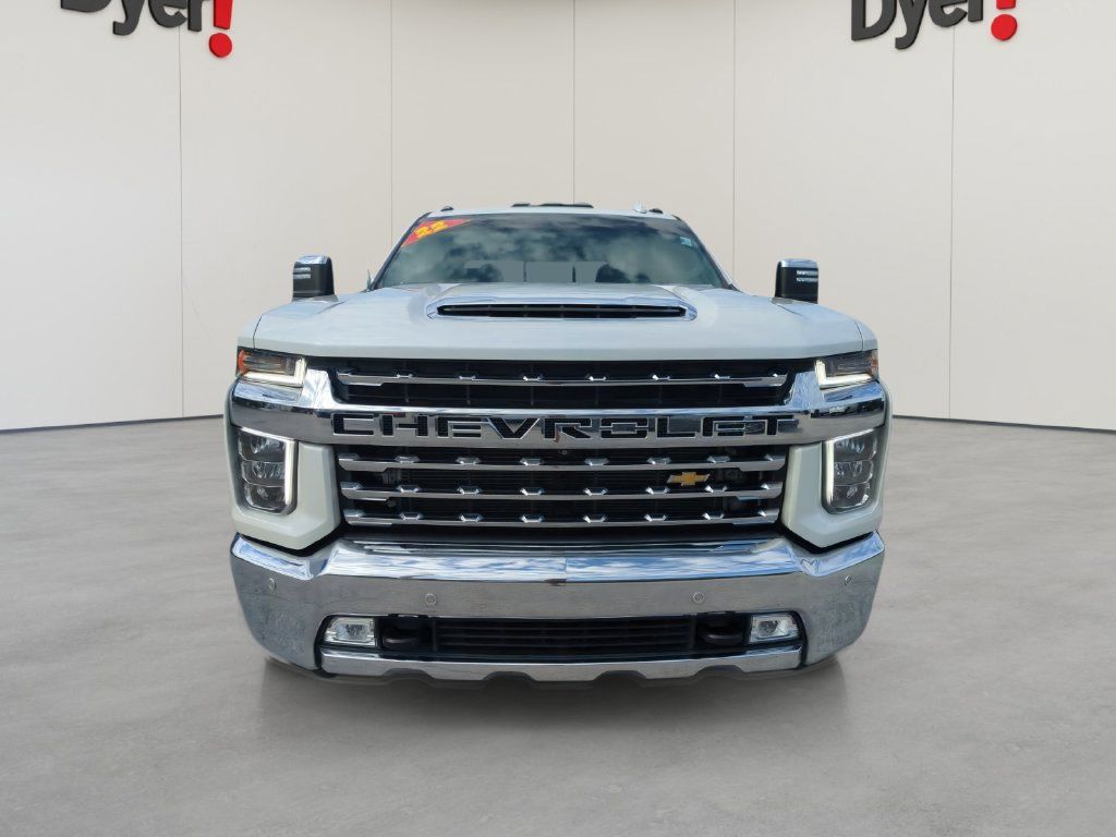 Used 2022 Chevrolet Silverado 3500 LTZ w/ LTZ Convenience Package AWD/4WD image 8