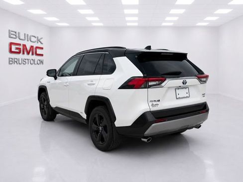 Used 2020 Toyota RAV4 XSE AWD/4WD image 3