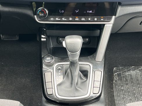 Used 2023 Kia Seltos S w/ Navigation Package FWD image 6