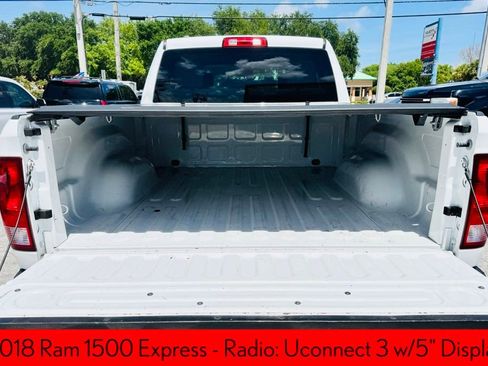 Used 2018 RAM 1500 Express w/ Express Value Package AWD/4WD image 5