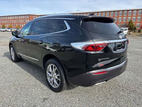 Used 2022 Buick Enclave Essence w/ Experience Buick Package image 3
