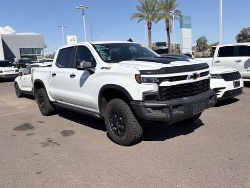 Used 2024 Chevrolet Silverado 1500 ZR2 w/ ZR2 Bison Edition AWD/4WD image 3