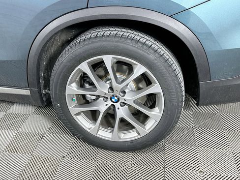 New 2026 BMW X5 xDrive40i w/ Climate Comfort Package image 39