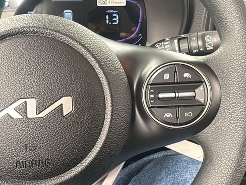 New 2025 Kia Soul LX image 22