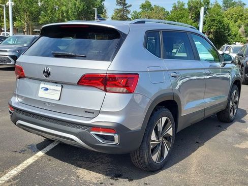 New 2024 Volkswagen Taos SE image 5
