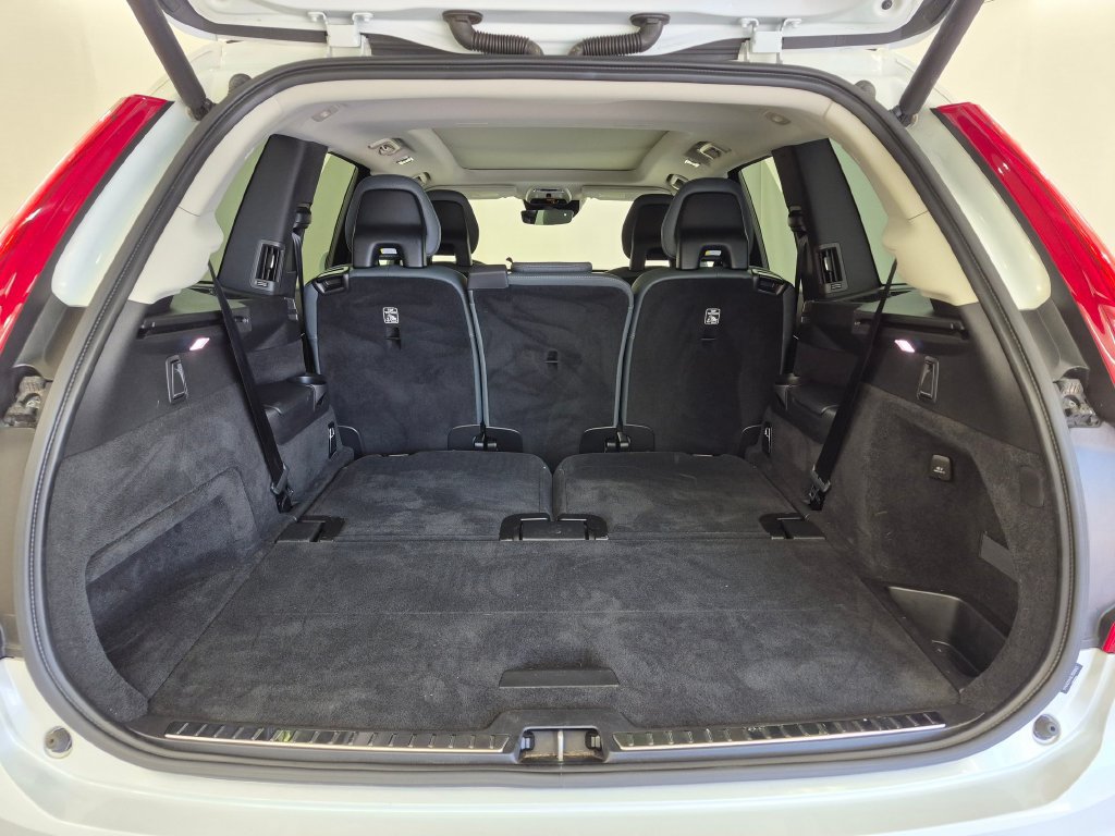Used 2020 Volvo XC90 T6 Momentum w/ Protection Package AWD/4WD image 33