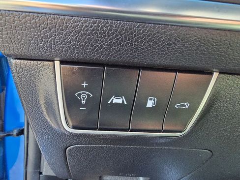 Used 2023 Kia Stinger GT2 image 28