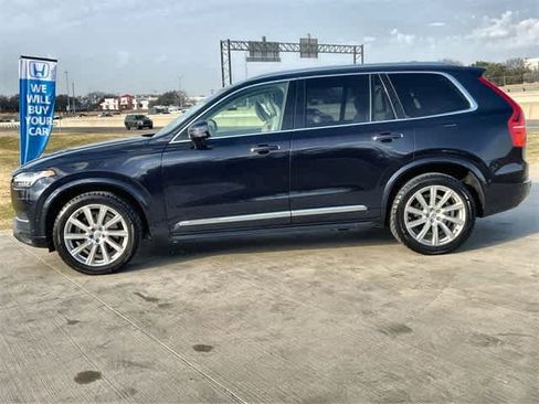Used 2017 Volvo XC90 T6 Inscription w/ Vision Package image 4