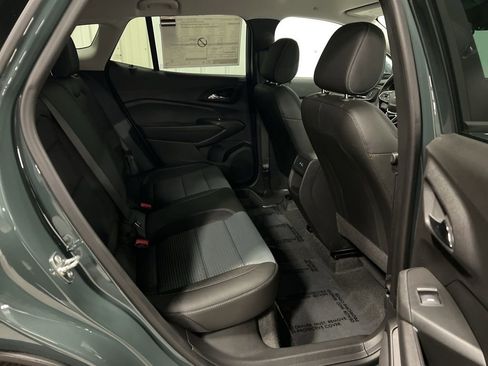 New 2026 Chevrolet Trax LT image 9