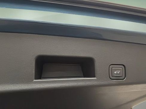 Used 2026 Chevrolet Traverse LT w/ Driver Confidence Package image 38