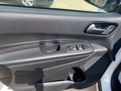 Used 2024 Dodge Durango SXT image 17