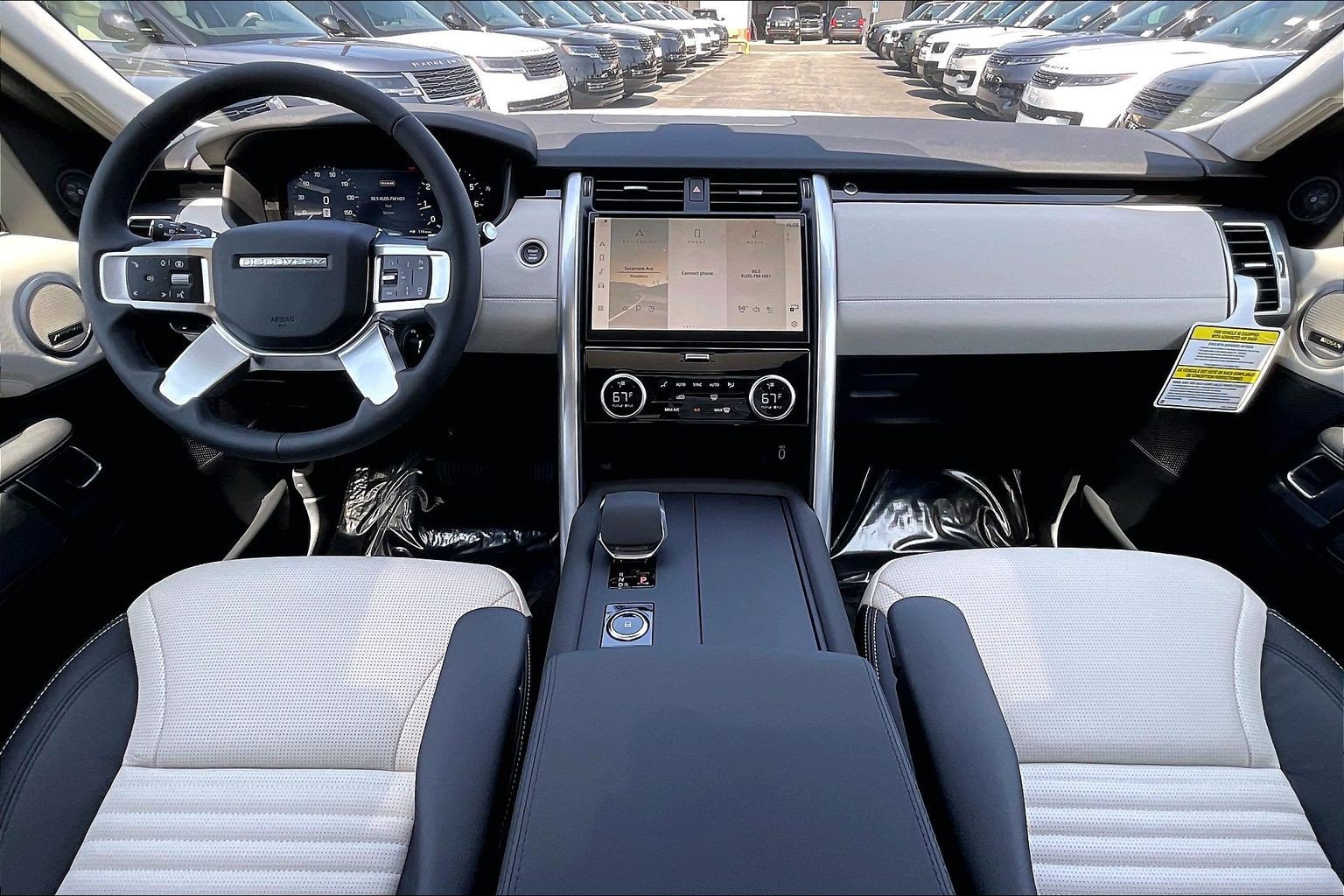New 2026 Land Rover Discovery S AWD/4WD image 10