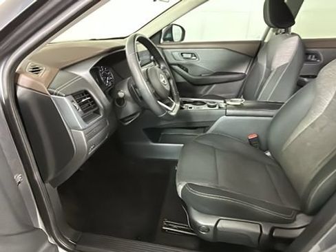 Used 2022 Nissan Rogue S AWD/4WD image 12
