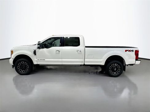 Used 2019 Ford F350 Platinum w/ Platinum Ultimate Package image 10