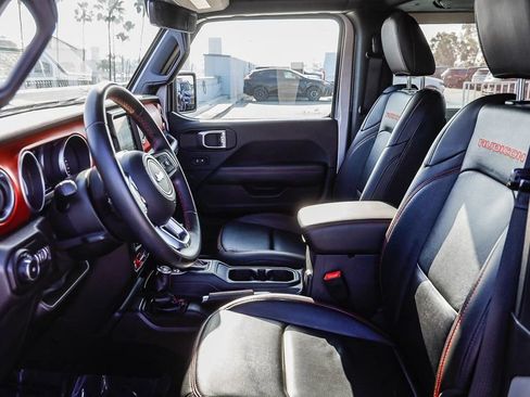 Used 2018 Jeep Wrangler Rubicon AWD/4WD image 22