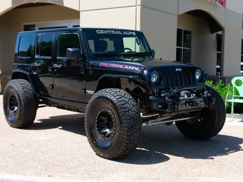 Used 2009 Jeep Wrangler Unlimited Rubicon w/ Dual Top Group image 9